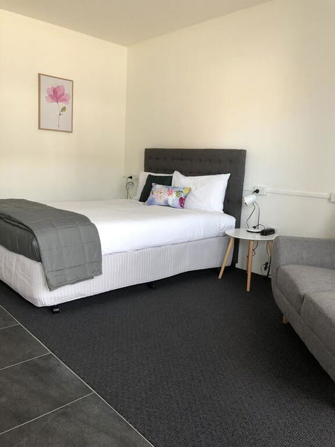 Commodore Motor Inn - Port Augusta Accommodation 2