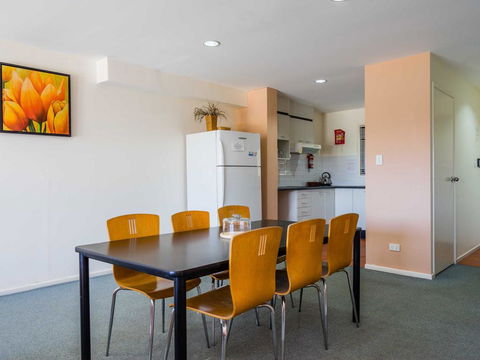Condo 108 @ Horizons Resort & Golf, Stunning Course + Lake Views - Port Augusta Accommodation 2
