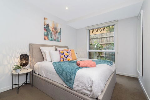 Convenience And Luxury In Carnegie - Port Augusta Accommodation 3