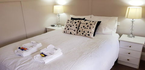 Coppers Hill Private Accommodation - Port Augusta Accommodation 2