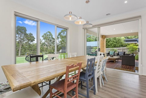 CORYMBIA - MOUNT MARTHA - Port Augusta Accommodation 2