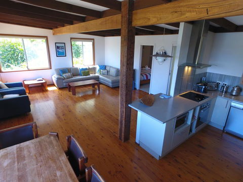 Corymbia Batemans Bay - Port Augusta Accommodation 2