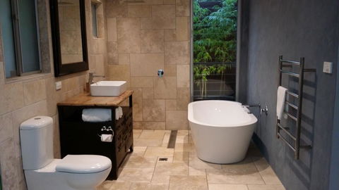 Corymbia Batemans Bay - Port Augusta Accommodation 3
