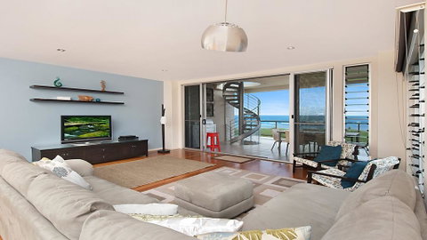 Costa Del Sol - WiFi And Austar - Port Augusta Accommodation 2