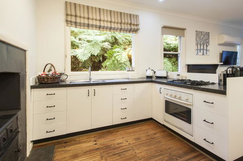 Cottage In The Forest - Port Augusta Accommodation 3