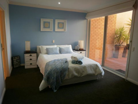 Cowes Beachfront Retreat - Port Augusta Accommodation 3