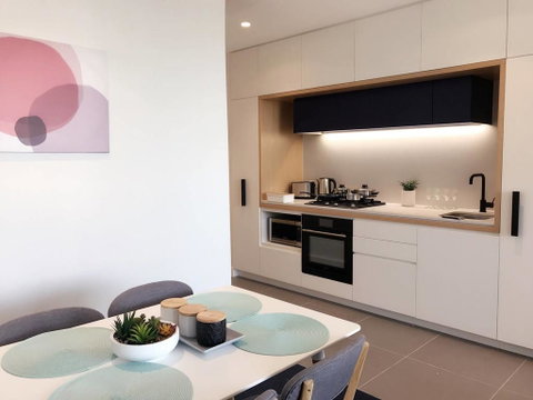 Cozy Melbourne Star 2 Bedroom Apartment Docklands - Port Augusta Accommodation 2