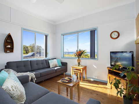 Crystal Blue - Views Across The Bay - Port Augusta Accommodation 1