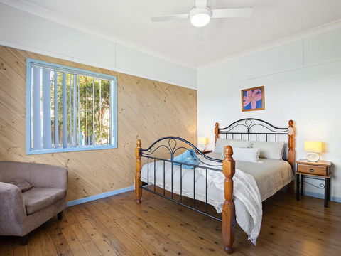 Crystal Blue - Views Across The Bay - Port Augusta Accommodation 2
