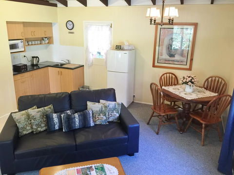 Curtis Cottage - Port Augusta Accommodation 3