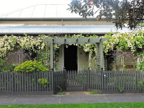 Delightful Cottage - Port Augusta Accommodation 0