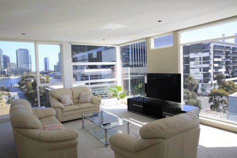 Docklands Luxury Penthouse Right Above The District Docklands - Port Augusta Accommodation 2