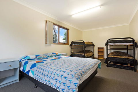 Dollini Street (Unit 2) - Port Augusta Accommodation 2