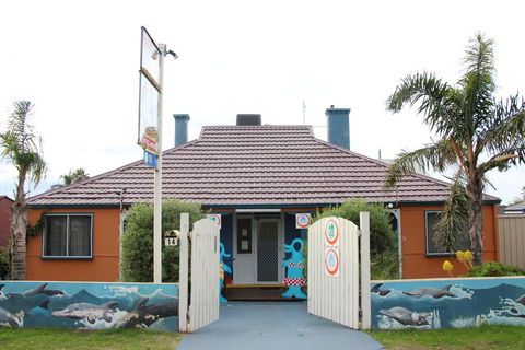 Dolphin Retreat Bunbury YHA - Port Augusta Accommodation 0