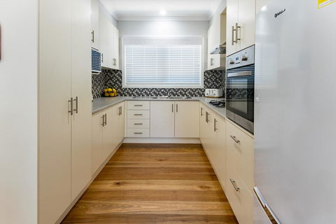 EAGLE VIEW UNIT 5 STAR - Port Augusta Accommodation 3