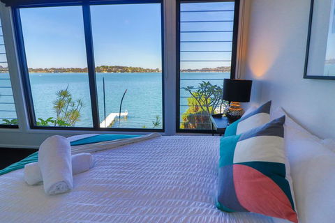 Elysium Lakehouse - Port Augusta Accommodation 0