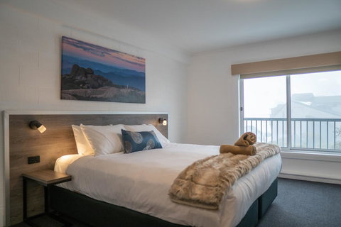 Falls Creek Hotel - Port Augusta Accommodation 1