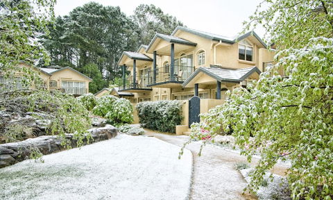 Falls Mountain Retreat Blue Mountains - Port Augusta Accommodation 0