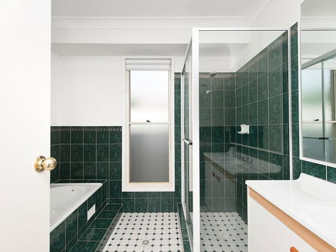 Fingal Waves @ Fingal Bay NSW - Port Augusta Accommodation 3