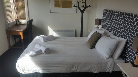 Fish Creek Hotel - Port Augusta Accommodation 2