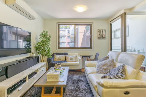 Fitzroy Lifestyle 1 Bed With Pool, Spa, Sauna & Gym - Port Augusta Accommodation 2