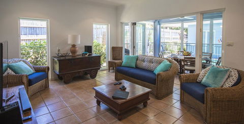 Four Mile Tropical Retreat - Port Douglas - Port Augusta Accommodation 2