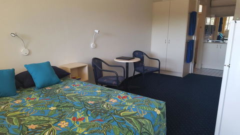 Fourth Ave Motor Inn - Port Augusta Accommodation 3