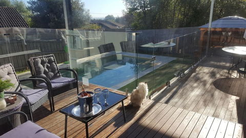 Frankston Hilltop Retreat - Port Augusta Accommodation 2