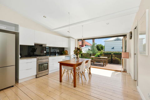 Geelong West Miner's Cottage - Port Augusta Accommodation 3