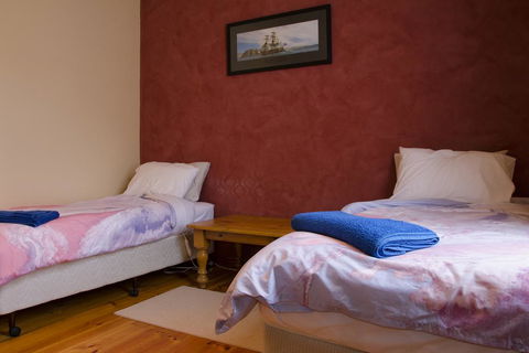 Gellibrand River Gallery Accommodation - Port Augusta Accommodation 2