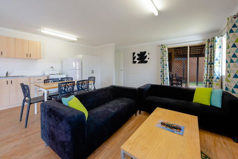 Geraldton's Ocean West Holiday Units & Short Stay Accommodation - Port Augusta Accommodation 2