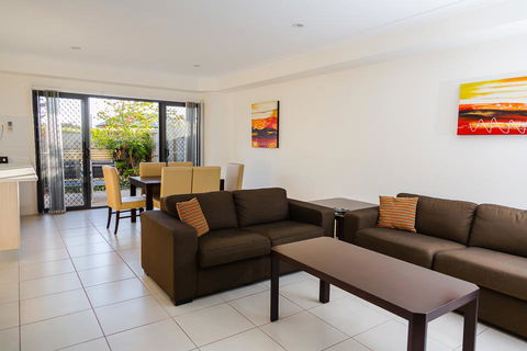 Gladstone Heights Executive Apartments - Port Augusta Accommodation 1