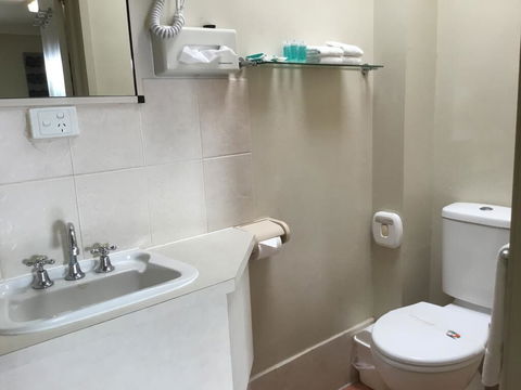 Golden Palms Motor Inn - Port Augusta Accommodation 1