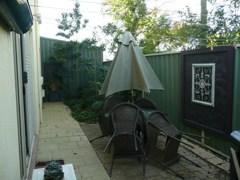 Golden Rivers Holiday Apartments - Port Augusta Accommodation 2