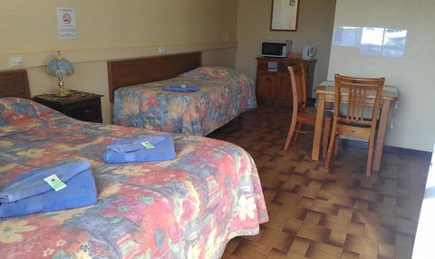 Goolgowi Highway Motel - Port Augusta Accommodation 3