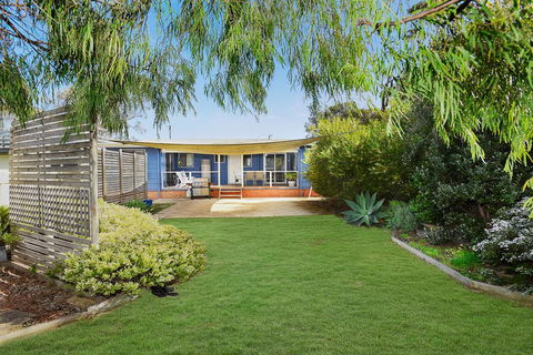 Goolwa Blue Escape - WiFi - Pet-Friendly - Port Augusta Accommodation 3