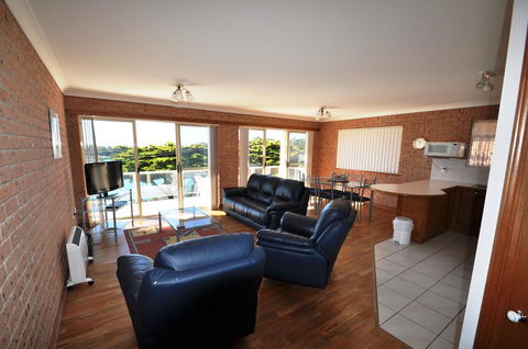 Grand Pacific 1 - Unit 4 - Port Augusta Accommodation 2