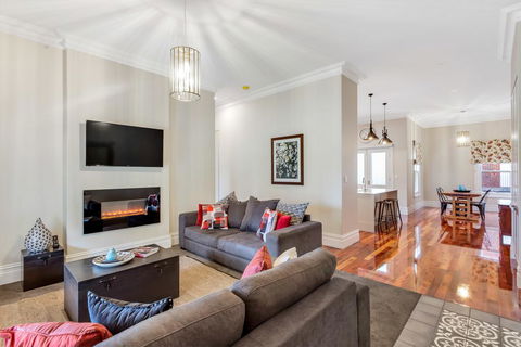 Grandview Accommodation - The Flaxley Apartments - Port Augusta Accommodation 3