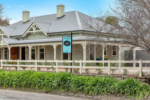 Grandview Accommodation - The Flaxley Apartments - Port Augusta Accommodation 0