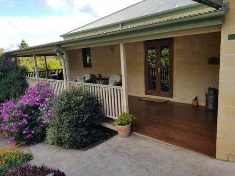 Gumtree House Montville - Port Augusta Accommodation 0