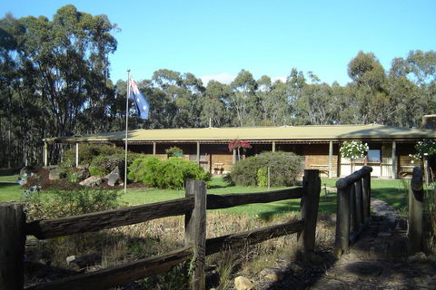 Gunyah Valley Retreat - Port Augusta Accommodation 0