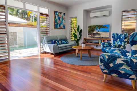 Hanalei Beach House Port Douglas - Port Augusta Accommodation 2