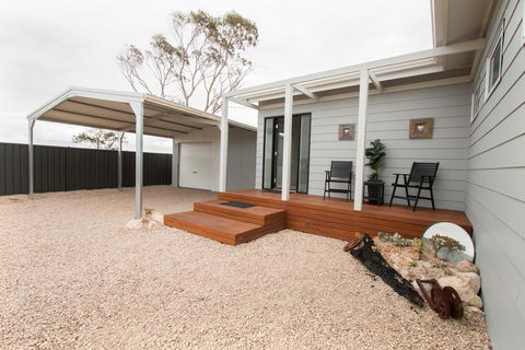 Happy Hours - Port Augusta Accommodation 1