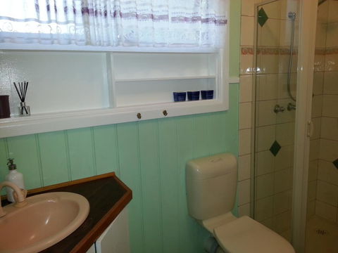 HEALESVILLE GETAWAY - Port Augusta Accommodation 1