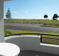 Hi Surf Unit 2 92 Head Street Forster - Port Augusta Accommodation