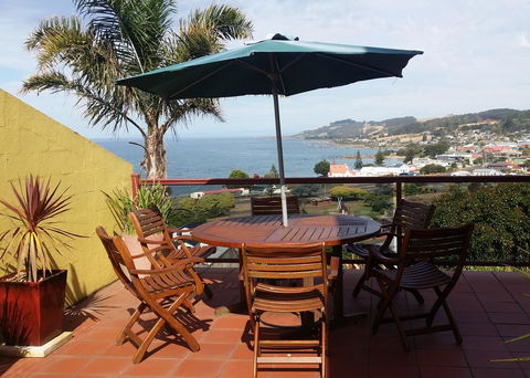 High On Penguin - Port Augusta Accommodation 0