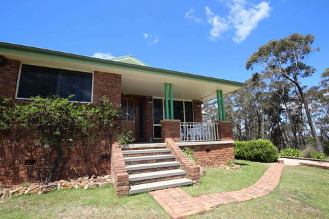 Highland View - Port Augusta Accommodation 0