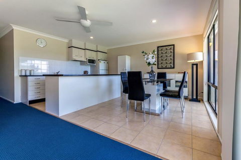 Horizons Golf Club, Villa 123 - Port Augusta Accommodation 3