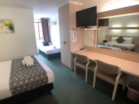 Jacaranda Place Motor Inn - Port Augusta Accommodation 1