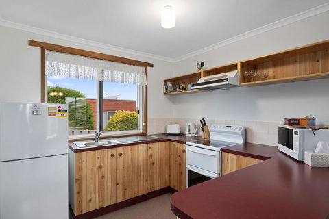 Josie Villa - Beautiful West Burnie: Long Or Short Term - Port Augusta Accommodation 3